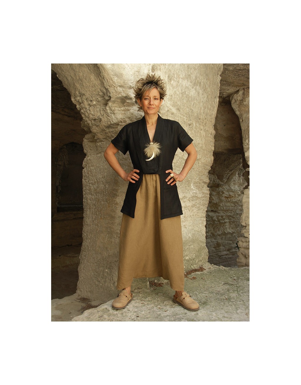 Vêtements originaux: ENSEMBLE VESTE SAHARIENNE  noir et sarouel  en lin