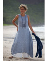Tenue tropicale femme: tunique en voile de lin bleu et pantalon blanc large