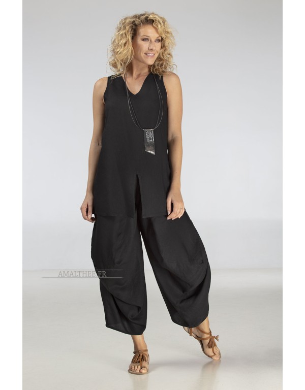 PANTALON LARGE  DRAPÉ EN LIN NOIR ET TUNIQUE ASSORTIE