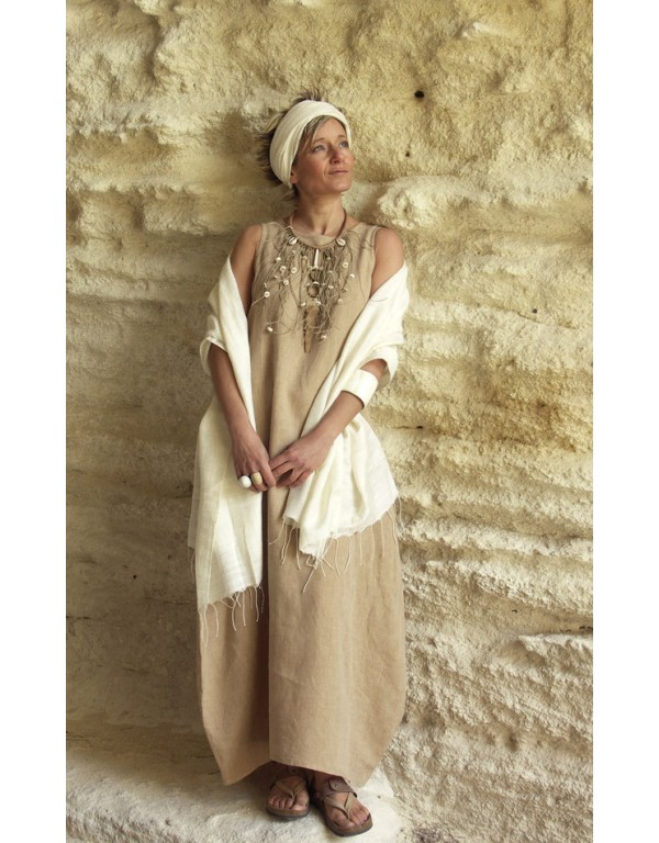 ROBE LONGUE EN LIN BEIGE...