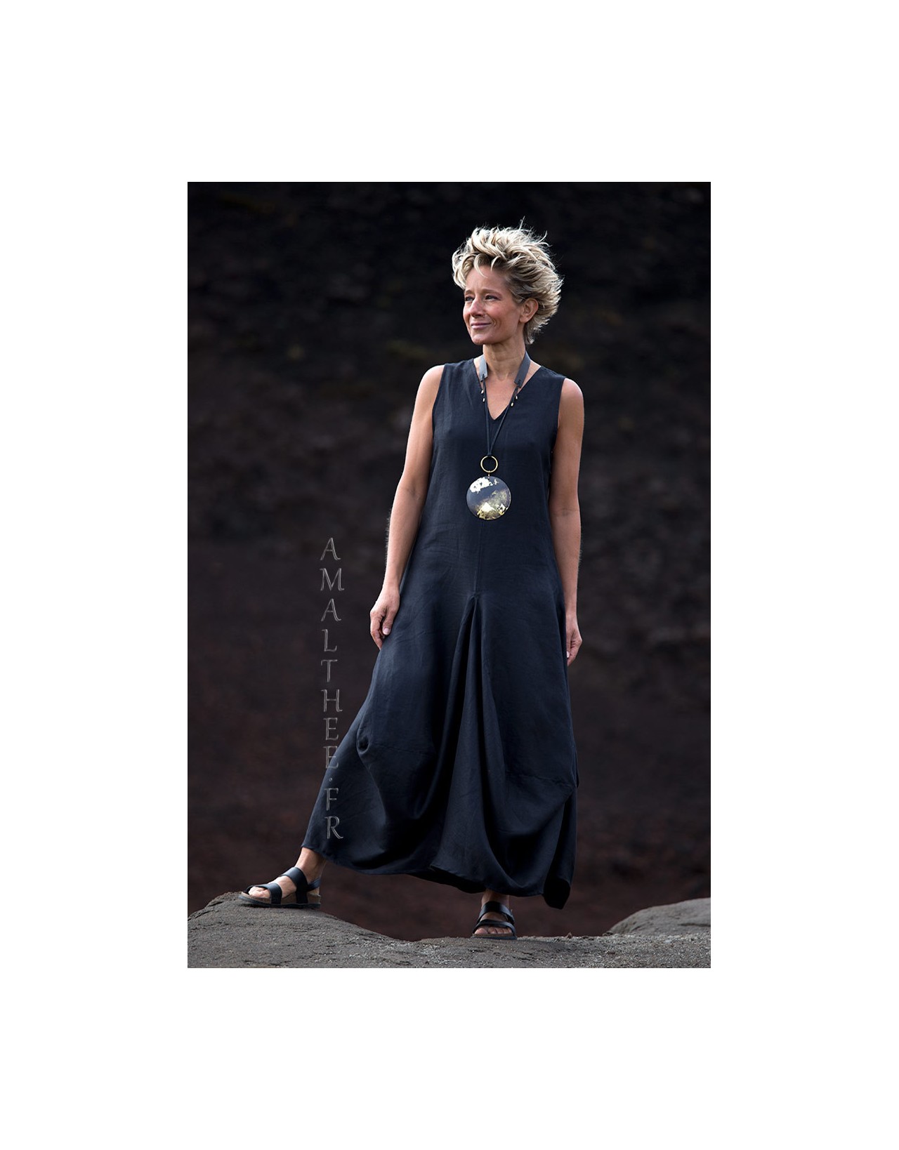 ROBE MOON EN LIN PEIGNE NOIR