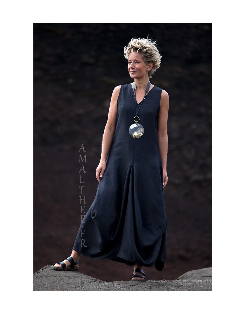 ROBE MOON EN LIN PEIGNE NOIR